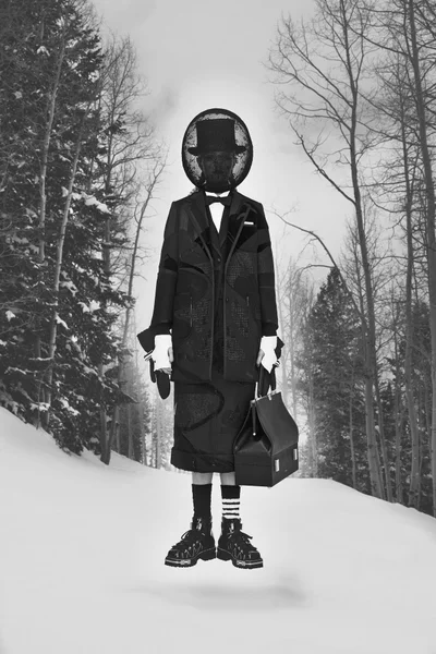 Look 10